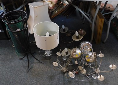 Lot 2062 - Various lighting, including hanging lamps,...