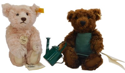 Lot 289 - Two Steiff Teddy bears, comprising a 1907...