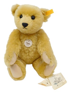 Lot 290 - A Steiff 1909 Classic Teddy bear, mohair with...