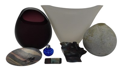 Lot 495 - A group of studio glass, to include a purple...