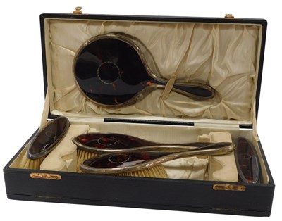 Lot 300 - A George V tortoiseshell and silver mounted...