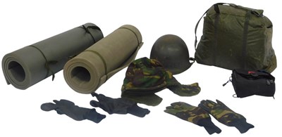 Lot 513 - A group of Army related items, to include a US...