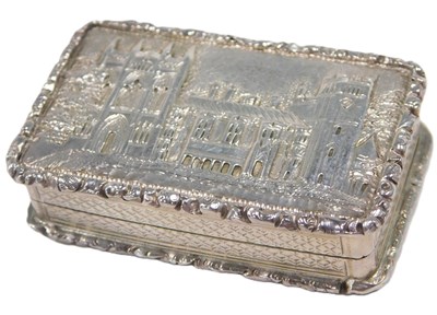 Lot 10 - A William IV silver castle top vinaigrette,...