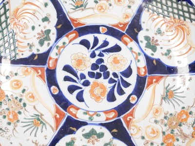 Lot 1 - A Meiji period Japanese Imari charger, in...