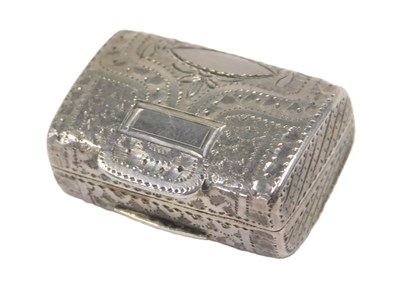 Lot 12 - A George III silver vinaigrette, of domed form,...