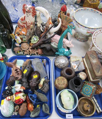 Lot 2089 - Decorative household wares, including ceramic...