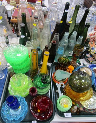 Lot 2090 - Decorative glassware and bottles, including...