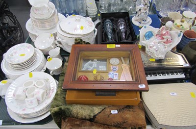 Lot 2095 - A musical manicure set, piano musical, small,...
