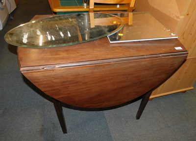 Lot 1052 - A 19thC mahogany drop leaf table (AF) and two...