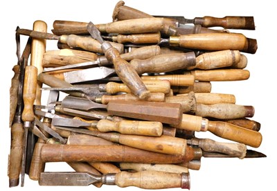 Lot 252 - A large quantity of wood chisels, makers to...