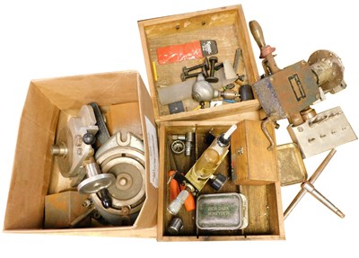 Lot 261 - A quantity of lathe parts and lathe...