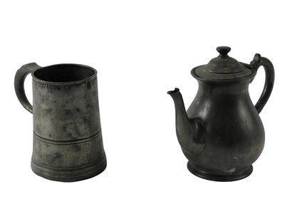 Lot 375 - A 19thC Yates & Birch pewter one quart tankard,...