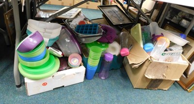 Lot 2058 - A large quantity of picnic ware, tupperware...