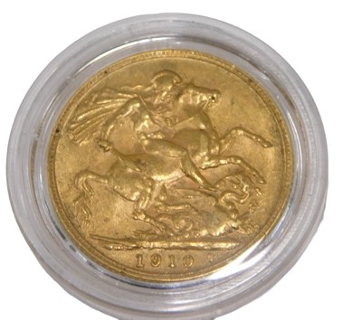 Lot 69 - An Edward VII full gold sovereign, dated 1910.