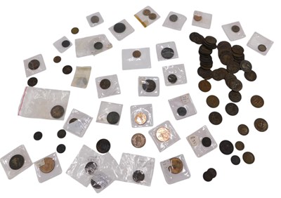 Lot 435 - A quantity of Victorian and later pennies, and...