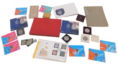 Lot 453 - A collection of commemorative coins, etc., to...