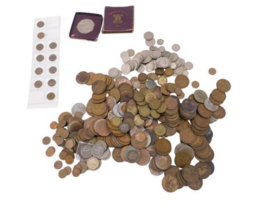 Lot 477 - A large quantity of coins, to include some...
