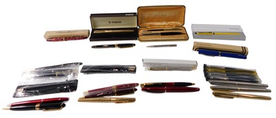 Lot 543 - Conway Stewart, fountain pen 67 and pencil 44...