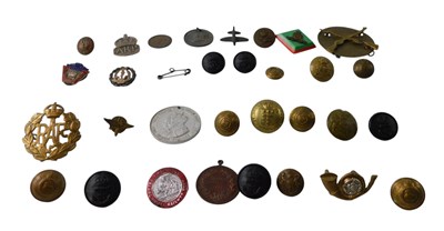 Lot 574 - RAF cap badge, military badges and buttons,...