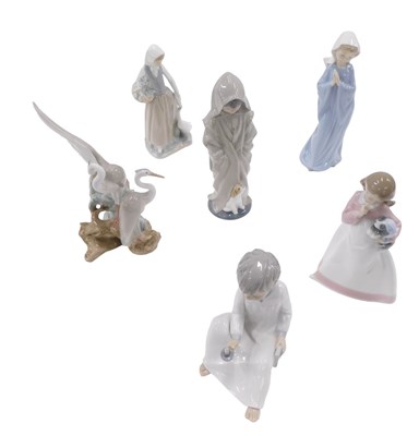 Lot 641 - Six various Nao porcelain figurines, to...