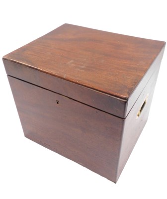 Lot 783 - A 19thC mahogany box, of plain form, with...