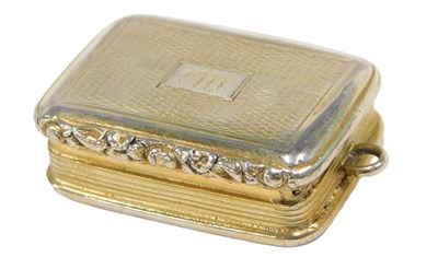Lot 33 - A George III silver gilt vinaigrette, with...