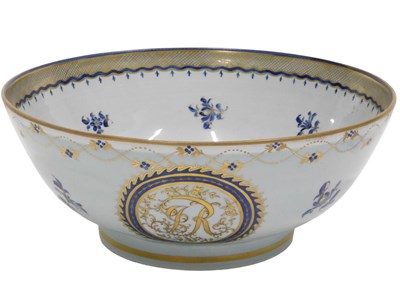 Lot 144 - An early 20thC Dresden porcelain bowl,...