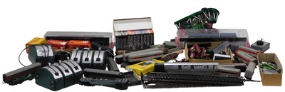 Lot 765 - A large quantity of model railway, to include...