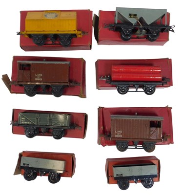 Lot 565 - Hornby Trains O gauge tinplate boxed rolling...