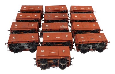 Lot 596 - Kit built O gauge twelve tonne vans and ten...