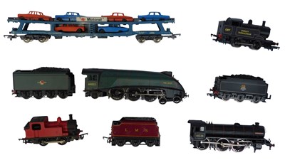 Lot 646 - Hornby, Bachmann and other OO gauge...