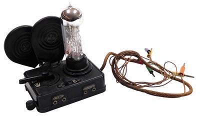 Lot 13 - An early 20thC Loewe Radio Co. broadcast...