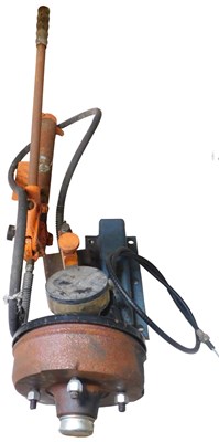 Lot 111 - Hydraulic ram, etc.