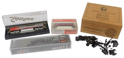 Lot 514 - Fleischmann Piccolo 7400 train, Spectrum Santa...