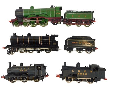 Lot 755 - Four OO gauge locomotives and two tenders.
