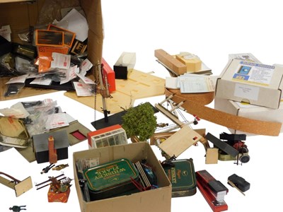 Lot 783 - Model making accessories, signals, etc. (2 boxes)