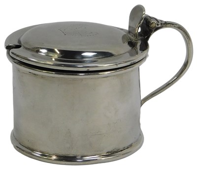 Lot 31 - A George V silver lidded mustard pot, with...