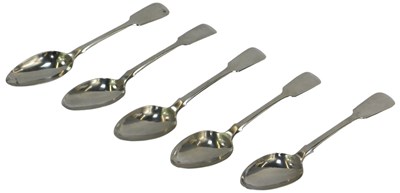 Lot 32 - Five 19thC Fiddle pattern teaspoons, London...
