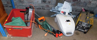 Lot 1042 - A Karcher Vaporapid, together with a Black and...