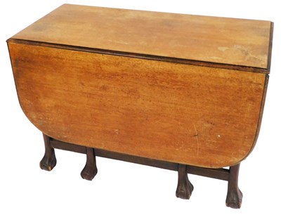 Lot 734 - An early 20thC Georgian style mahogany drop...