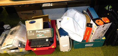 Lot 2168 - General household effects, including a Kenwood...