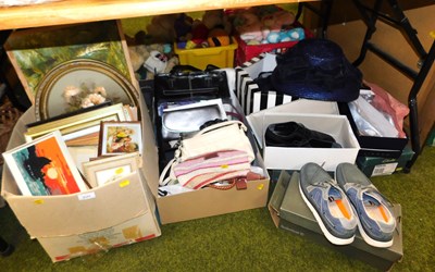 Lot 2137 - Various shoes, to include Timberland Tidelands,...