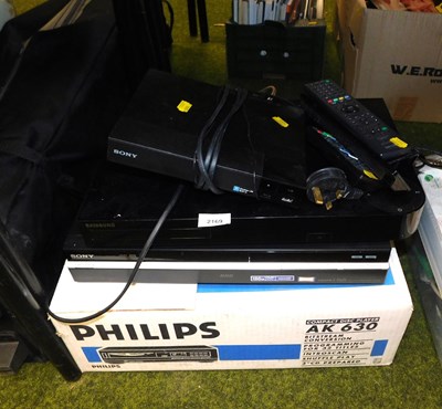 Lot 2169 - A Sony Blu-ray player, with a Sony DVD...