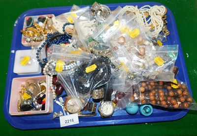 Lot 2216 - Costume jewellery, to include beaded necklaces,...