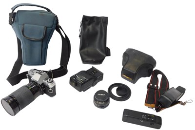 Lot 235 - A Minolta X-300 camera, with a Vivitar...