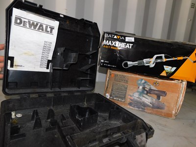 Lot 1084 - A Batavia max heat four in one weeder, a...