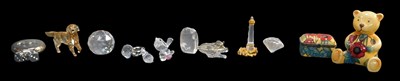 Lot 329 - A group of Swarovski crystal animals and other...