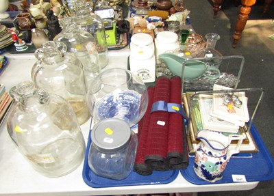 Lot 2047 - Miscellaneous household items, including...
