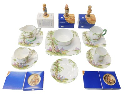 Lot 369 - A group of Royal Albert Greenwood Tree pattern...