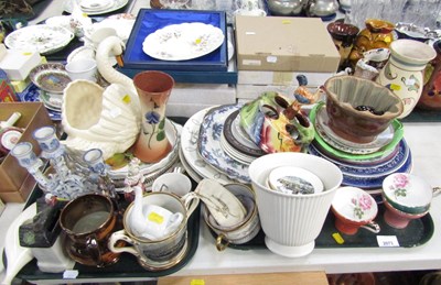 Lot 2073 - A group of ceramics, including Japanese...